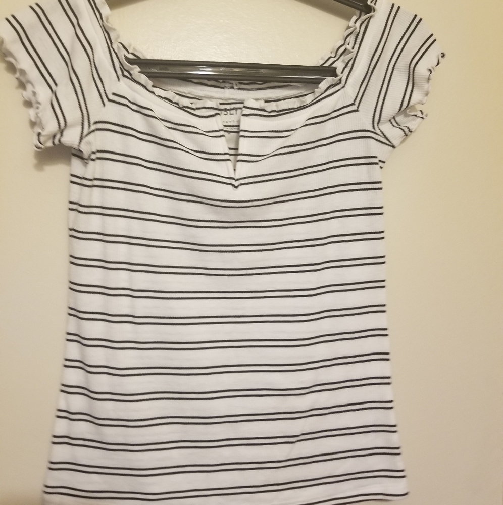 Aeropostale striped short sleeve sz medium